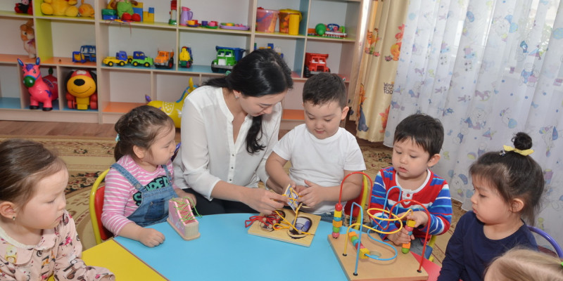Балабақша педагогтерін аттестаттаудың жаңа жүйесі енгізіледі