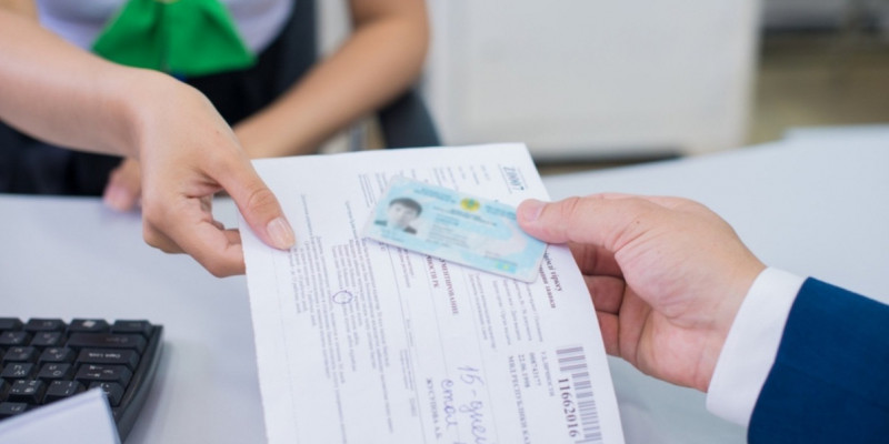 Түркістан облысының 57 жастағы тұрғыны алғашқы төлқұжатын алды