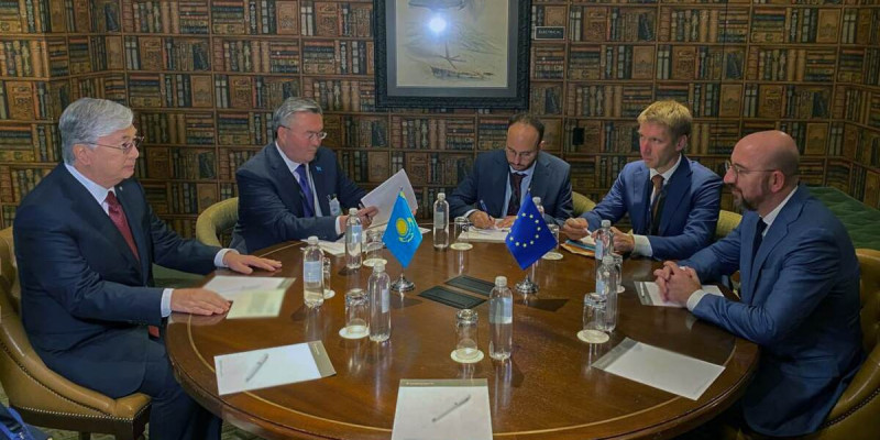 Тоқаев Еуропалық Кеңестің президентін Қазақстанға шақырды