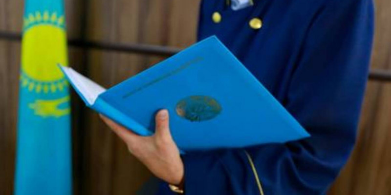Павлодарда балаға қол көтерген тәрбиешінің үстінен іс қозғалды (ВИДЕО)