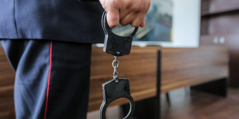ҚМА есірткімен ұсталған қызметкеріне қатысты ақпаратқа түсінік берді