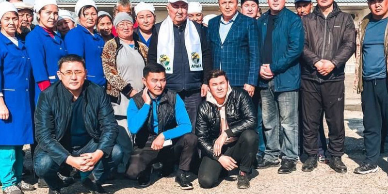 Жигули Дайрабаев Жамбыл облысының тұрғындарымен кездесті