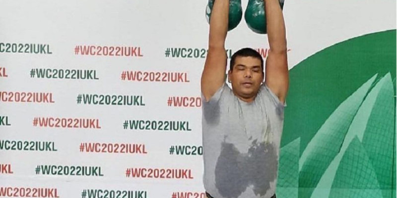 Атыраулық спортшы гір көтеруден әлем чемпионы атанды
