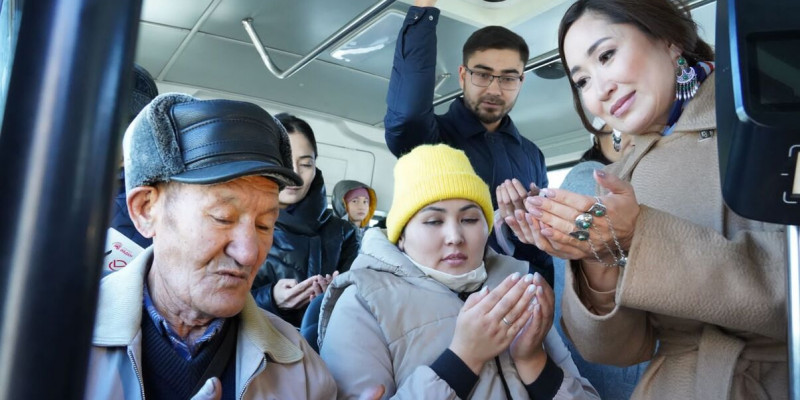Қарақат Әбден семейліктердің алғысына бөленді