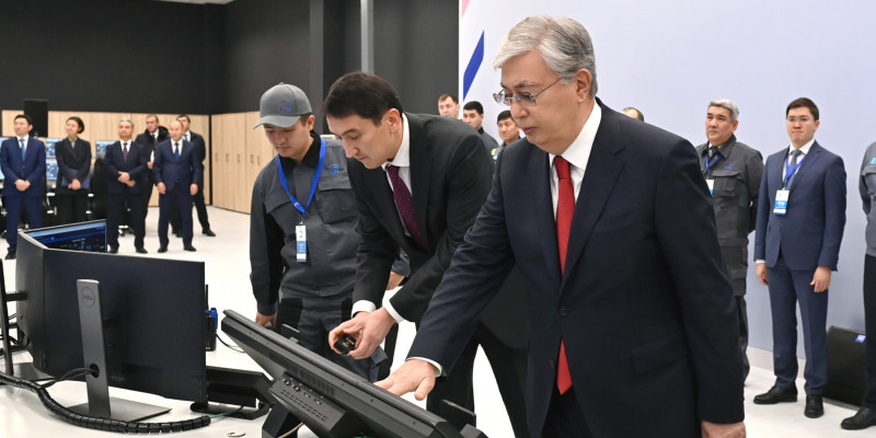 Мемлекет басшысы газ-химия кешенін іске қосты