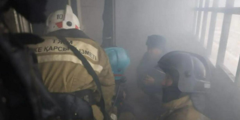 Тоқаев өрт сөндірушілерді марапаттау туралы Жарлыққа қол қойды