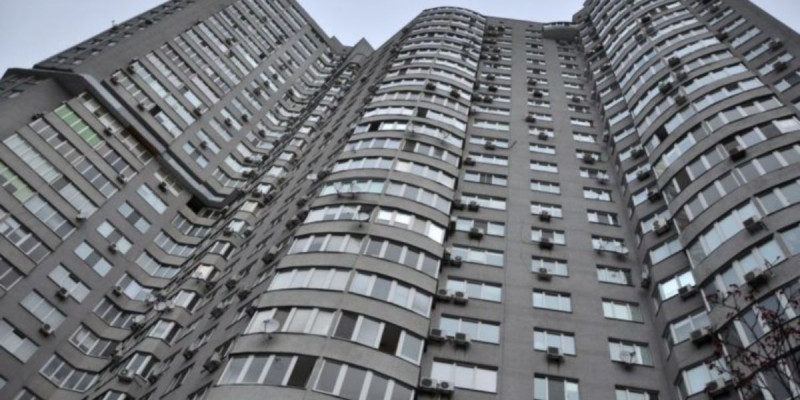 Елордада 14 жастағы қыз 19-қабаттан секіріп кетті