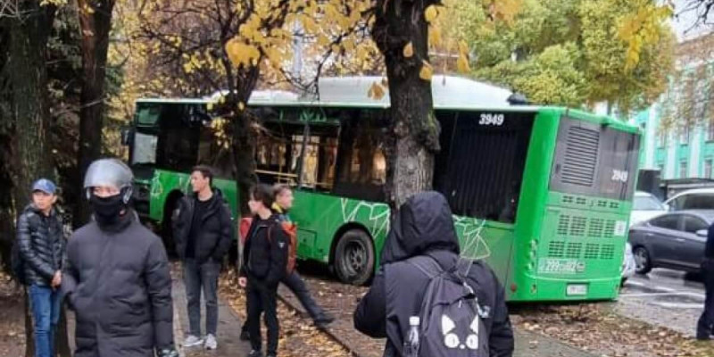 Алматыдағы жол апатының видеосы пайда болды