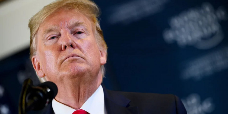 Трамп АҚШ президенттігіне кандидат болуға өтініш берді