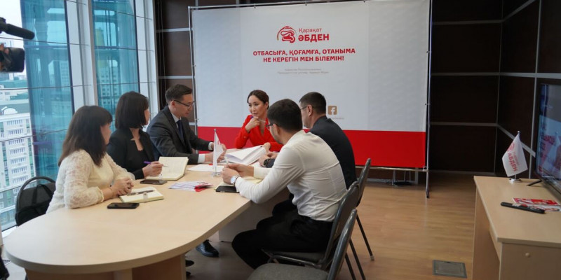 Қарақат Әбден республикалық сайлауалды штаб өкілдерімен кездесті
