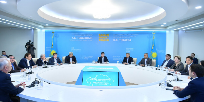 Е.Қошанов: Халықтық коалицияның басты міндеті – Президент реформаларын орындау