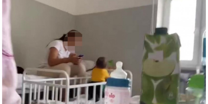 «Тумағаным артық…»: баласын аяусыз ұрған әйел видеоға түсіп қалды