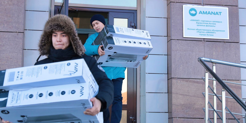 Аманаттықтар Екібастұз тұрғындарына 1000-нан астам жылытқыш жіберді