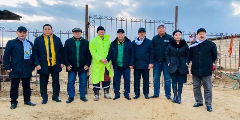 Жигули Дайрабаев Маңғыстау облысының өндіріс ошақтарын аралады
