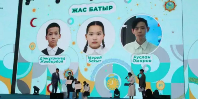 Достарын судан құтқарған атыраулық оқушы «Жас батыр» атанды