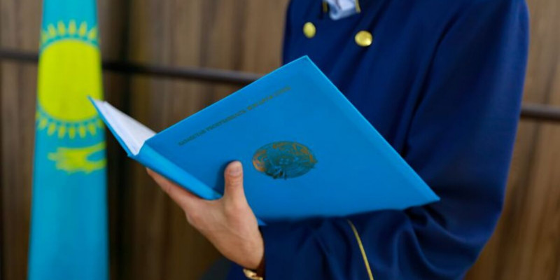 Шымкентте әйелін пышақтап өлтірген азаматтың соты басталды