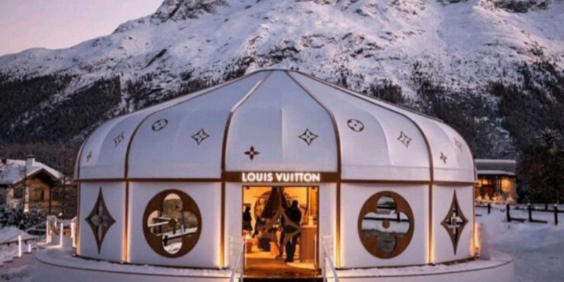 Швейцария тауларында қазақи стильде Louis Vuitton бутигі ашылды