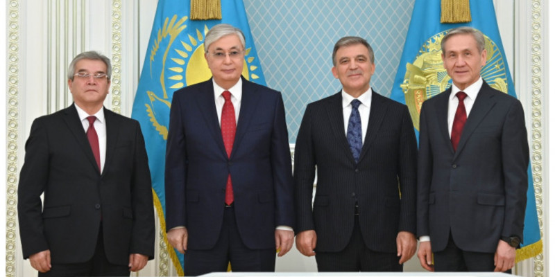 Президент Орталық Азия медиа форумының қатысушыларымен кездесті