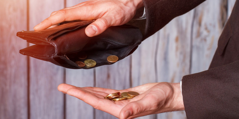 Қазақстанда 5,3% адамның табысы ең төменгі күнкөріс деңгейінен аз