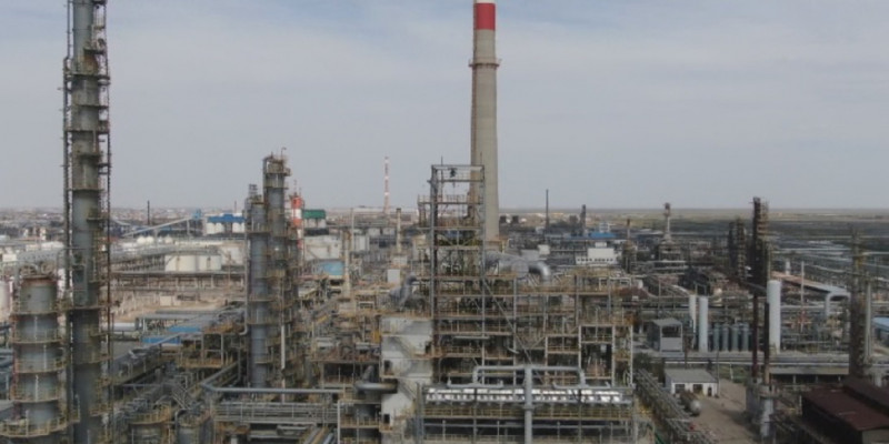 Атырау мұнай өңдеу зауыты өндірісті тоқтатуға мәжбүр болды