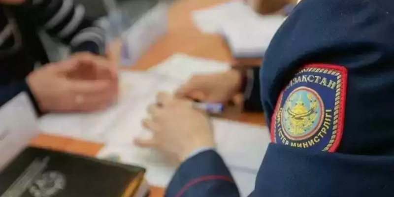 2 жасар баласын үшінші қабаттан құлатып алған әйелге айыппұл салынды