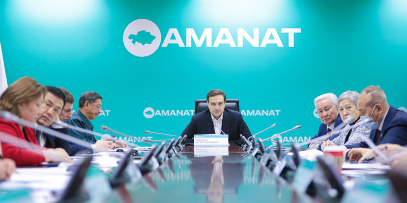 «AMANAT»-тың Партиялық бақылау комитеті әкімдерді қоқыс үйінділеріне назар аударуға шақырды