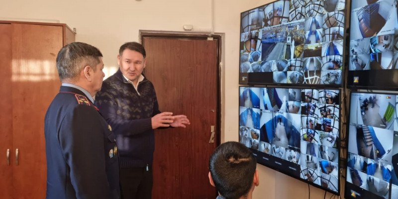 Атыраудағы №75 түзеу мекемесінде жазасын өтеушілердің арыз-шағымы тыңдалды