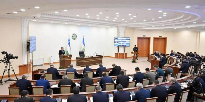 Өзбекстанда 3 мыңнан астам шенеунік жауапқа тартылды
