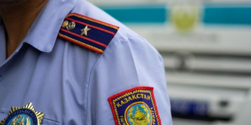 Алматыда полицейлер кәсіпкерлерді заңсыз жауапқа тартқан