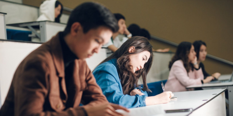 СДУ талапкерлерге 297 оқу гранты мен жеңілдік ұсынады