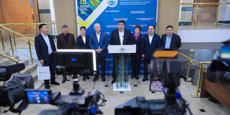 «AMANAT» партиясынан ұсынылған кандидаттардың құжаттары ОСК-ға тапсырылды