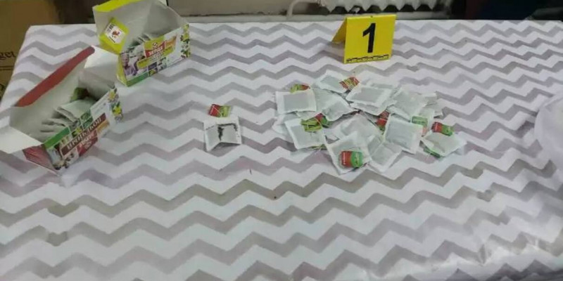 Түрмеге шай қорабына орап есірткі өткізілмек болған