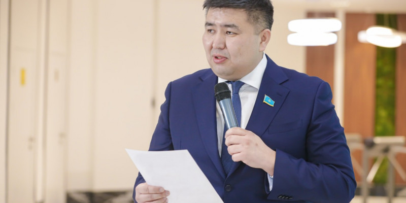Елнұр Бейсенбаев Мәжілістегі «AMANAT» фракциясының жетекшісі болып сайланды