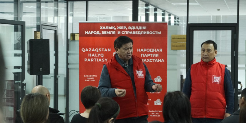 ҚХП төрағасы Қарағанды сайлаушыларымен кездесті