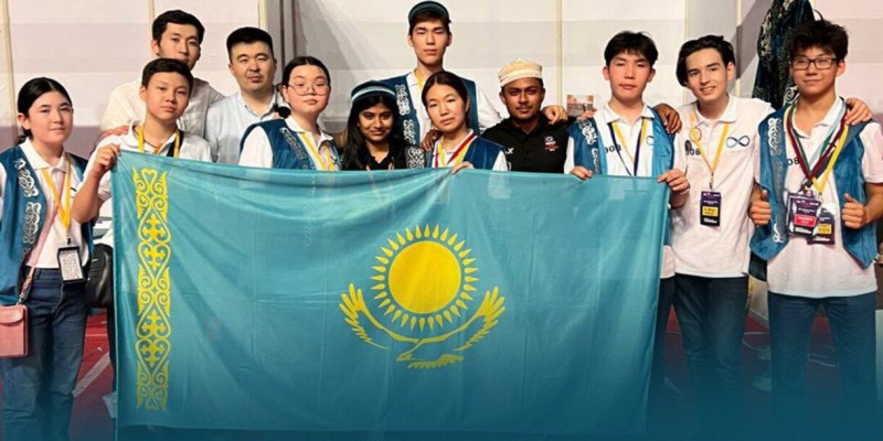 Қазақстандықтар Үндістандағы робототехника чемпионатында үш марапатқа ие болды
