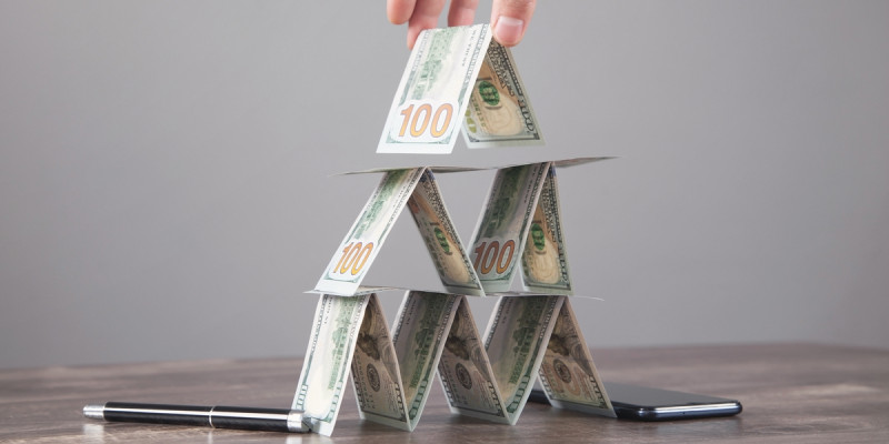 Qnet қаржы пирамидасын ұйымдастырды деген күдікті ұсталды
