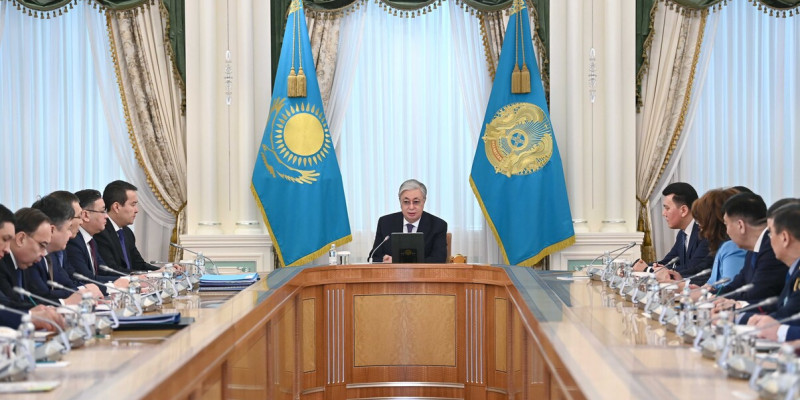 Президент әкімдермен және мемлекеттік органдардың басшыларымен кеңес өткізді