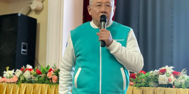 Кандидаттар Курчатов тұрғындарының өтініштерін тыңдады
