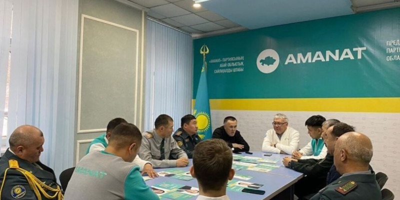Колледж оқытушыларына «AMANAT» партиясының бағдарламасы таныстырылды