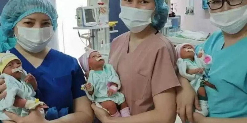 Өскеменде үшем дүниеге келді