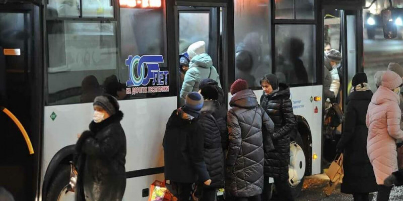 Павлодарда ер адам автобуста оқушыға шабуыл жасаған
