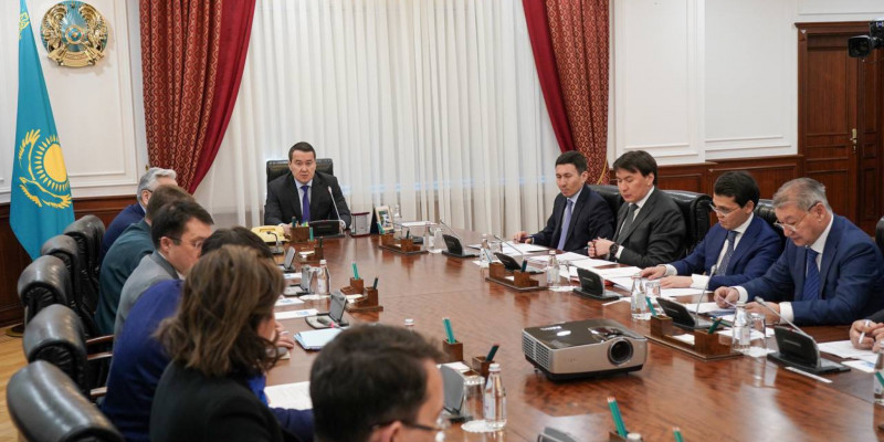 Үкіметте Астанадағы автотұрақ мәселесі талқыланды