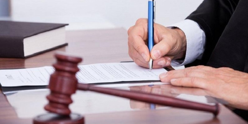 Ақтөбеде аудандық білім бөлімінің басшысы сотталды