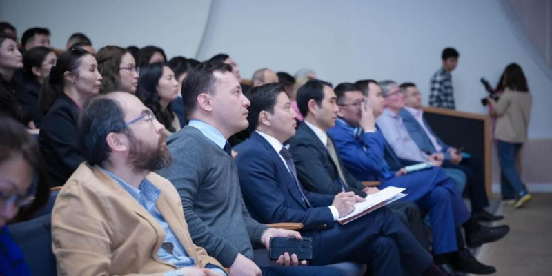 Astana IT University-де әлемдегі жетекші университеттердің ғалымдары дәріс оқыды