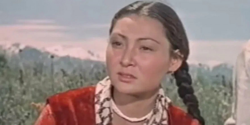Танымал актриса Лидия Ашрапова өмірден озды