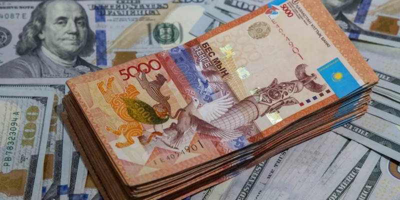 Ұлттық банк доллар мен рубльдің бүгінгі бағамын белгіледі