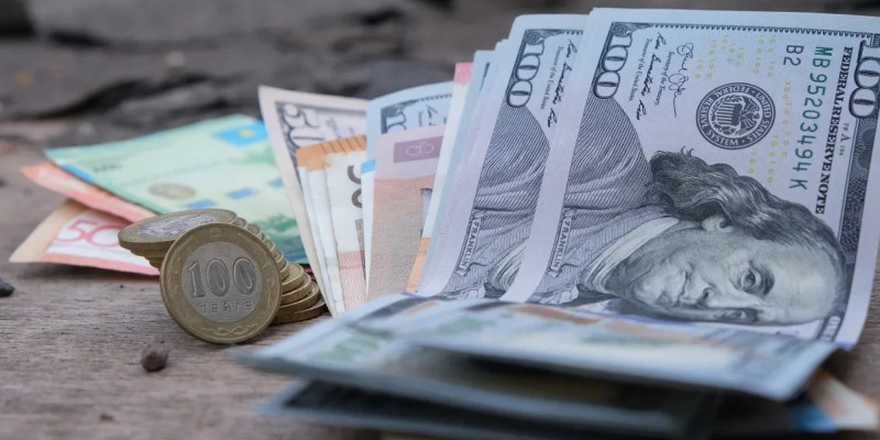 Доллар арзандады: 25 сәуірдегі валюта бағамы