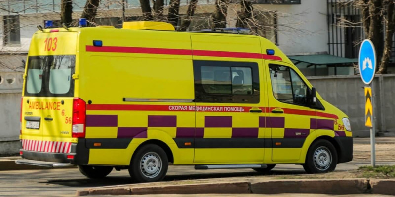 Атырауда 23 жастағы бойжеткен көпірден секіріп кетті
