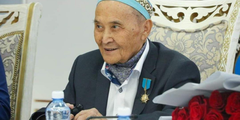 Асыл сөздің ұстасы
