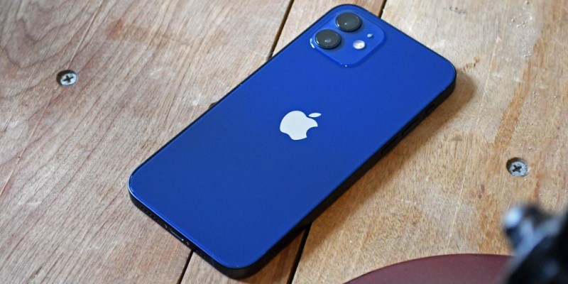 Францияда IPHONE 12-ні сатуға тыйым салынды